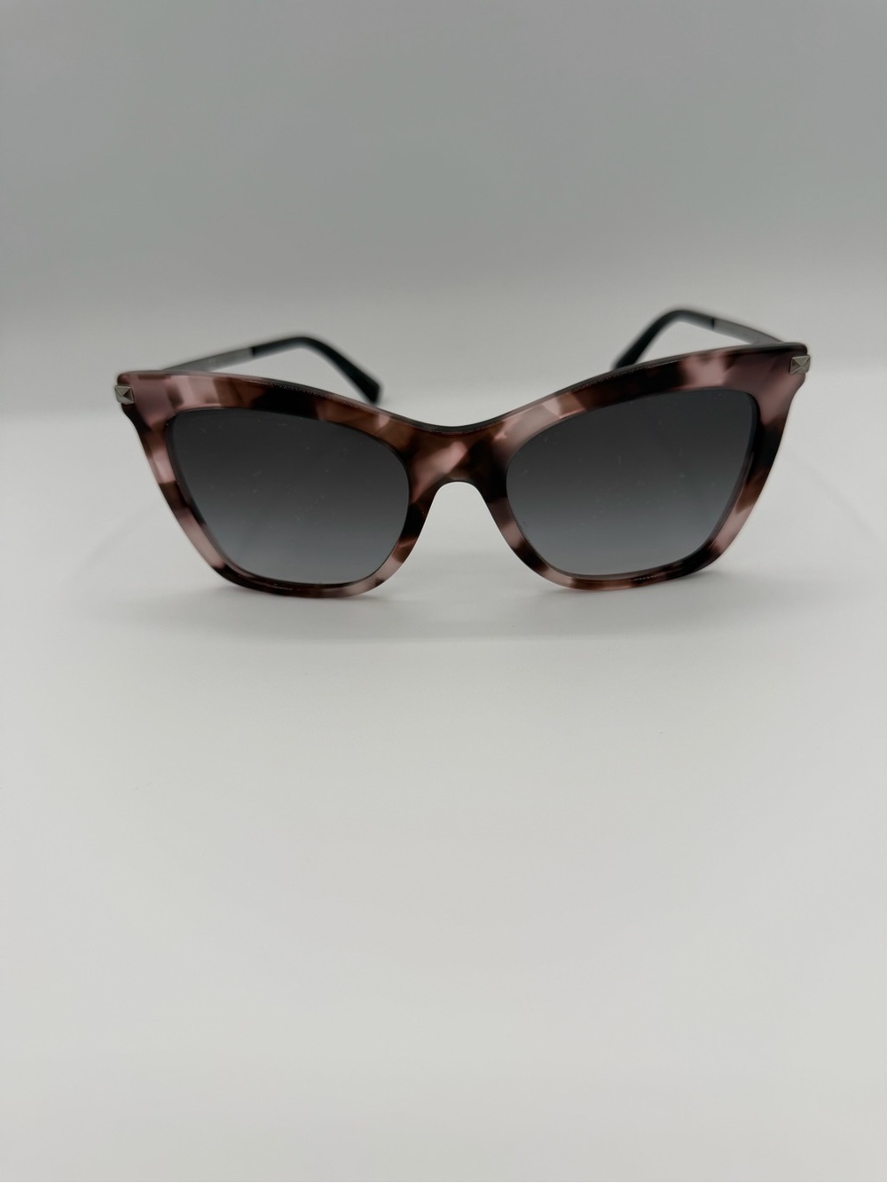 Valentino VA4061 Pink Tortoiseshell Cat Eye Sunglasses Gradient Lens Like New